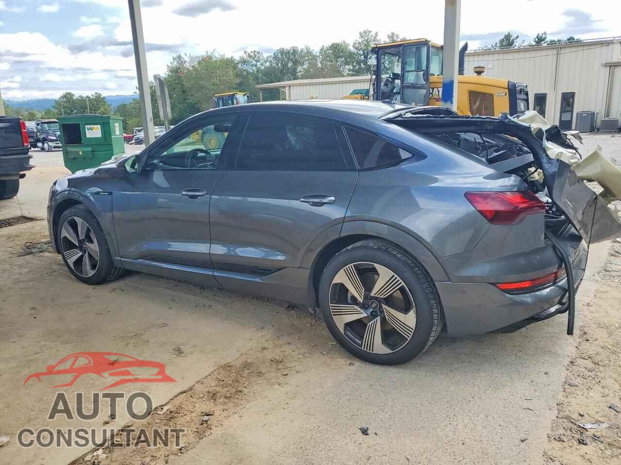 AUDI E-TRON 2021 - WA13AAGE6MB015608