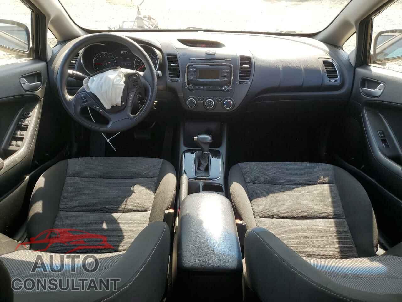 KIA FORTE 2017 - 3KPFK4A73HE036226