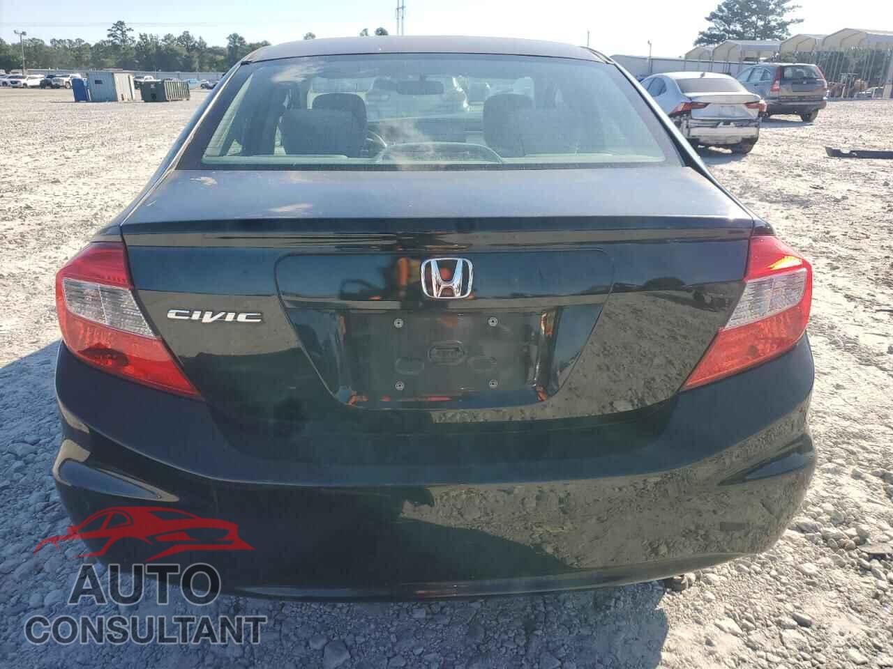 HONDA CIVIC 2012 - 2HGFB2F55CH566952