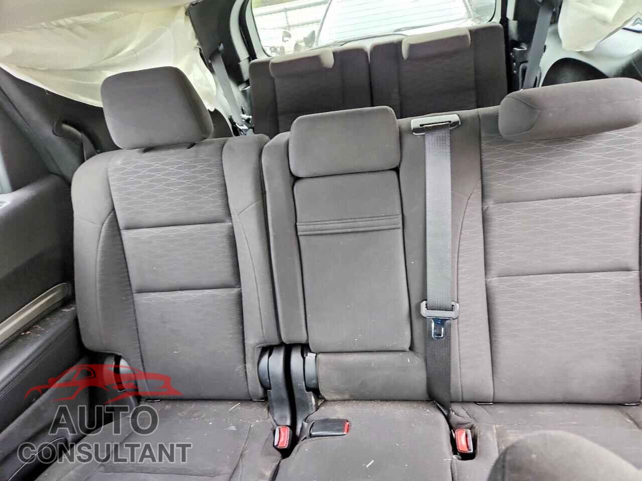 DODGE DURANGO 2018 - 1C4RDJAG2JC292182
