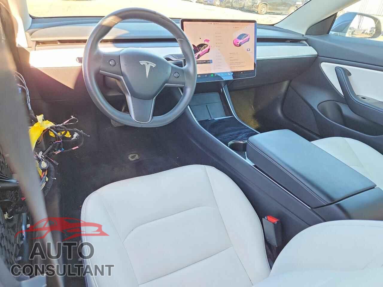 TESLA MODEL 3 2020 - 5YJ3E1EA2LF738118