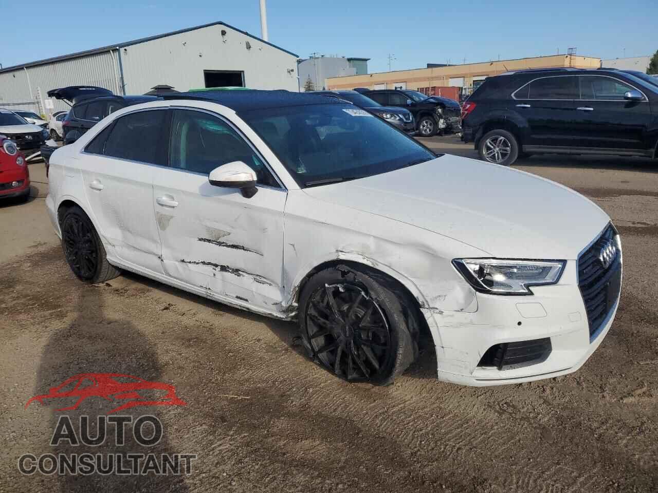 AUDI A3 2020 - WAUBEGFF0LA044347