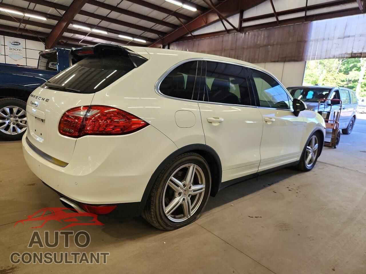 PORSCHE CAYENNE 2012 - WP1AB2A23CLA44859