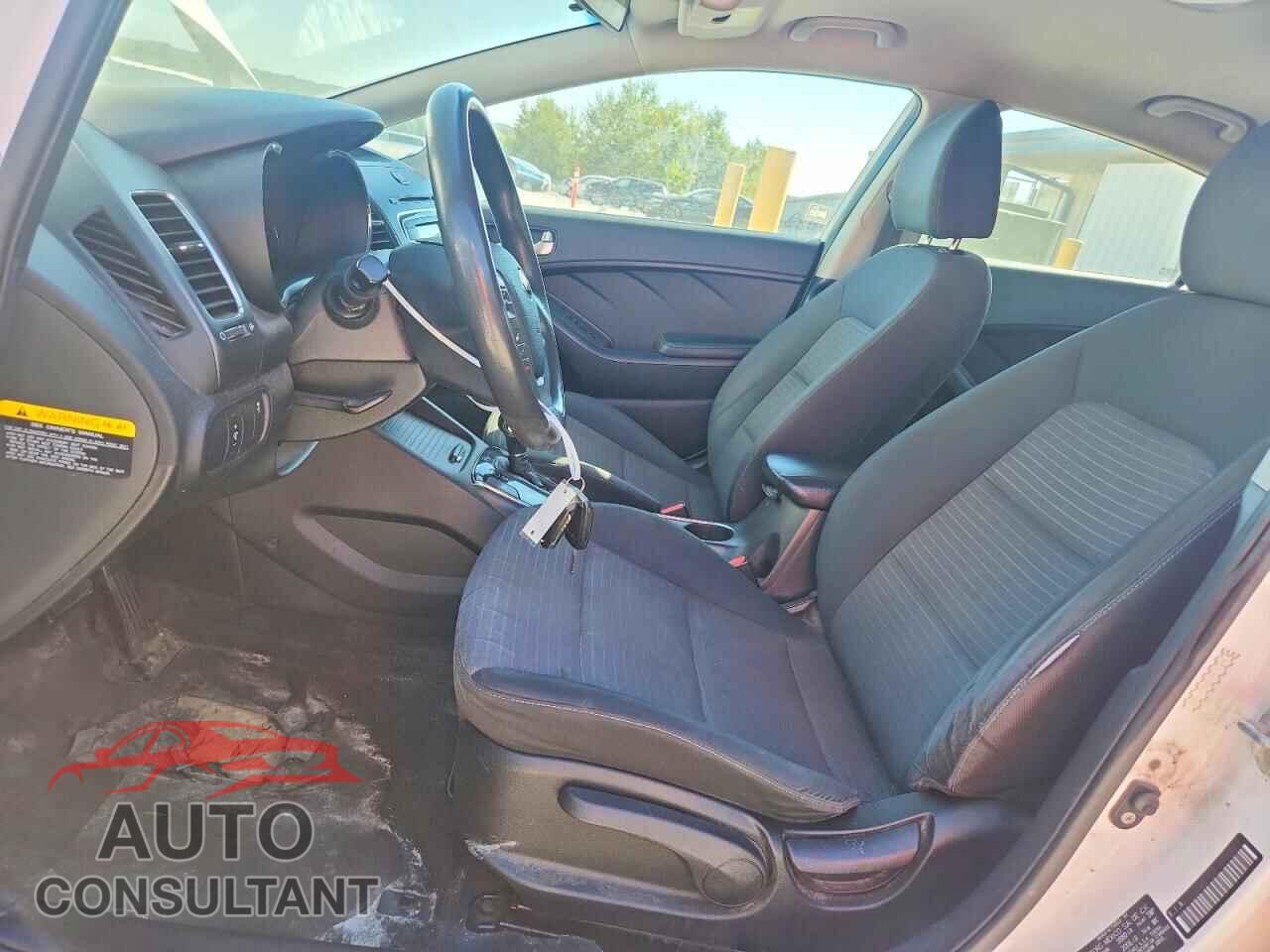 KIA FORTE 2017 - 3KPFL4A78HE017443