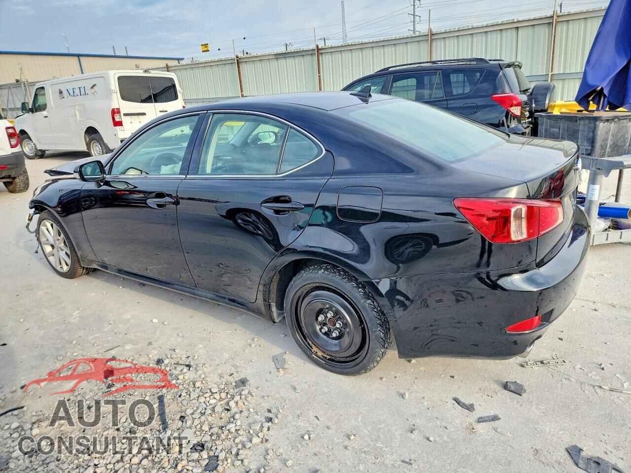 LEXUS IS 2012 - JTHCF5C22C5057019