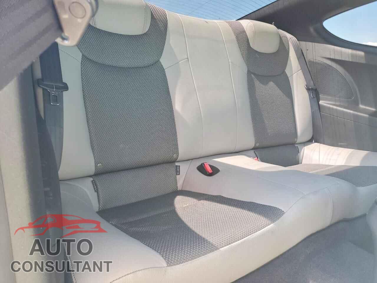 HYUNDAI GENESIS 2013 - KMHHT6KD2DU087648