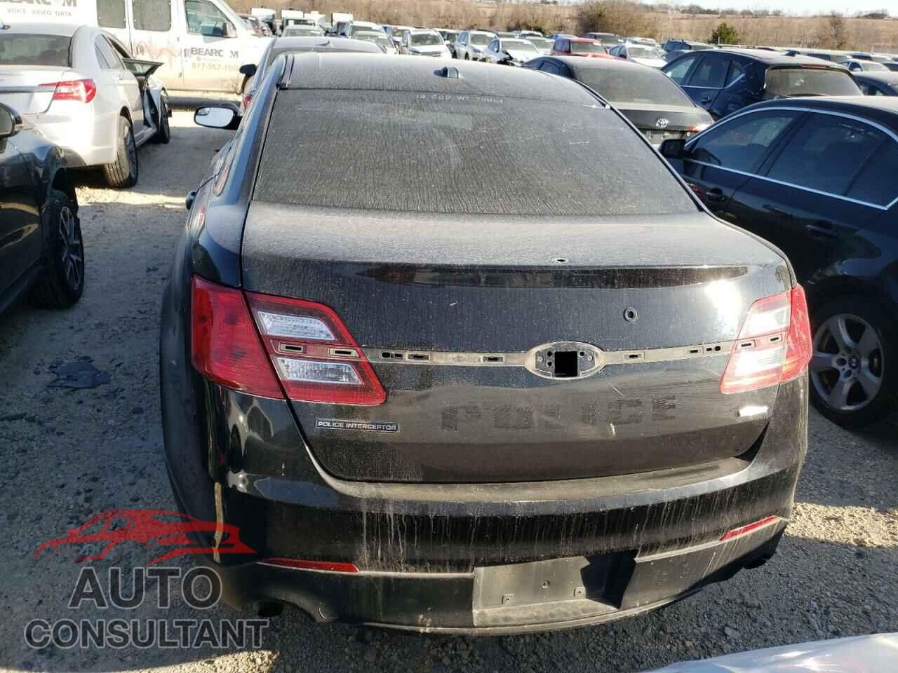 FORD TAURUS 2018 - 1FAHP2MT3JG107279