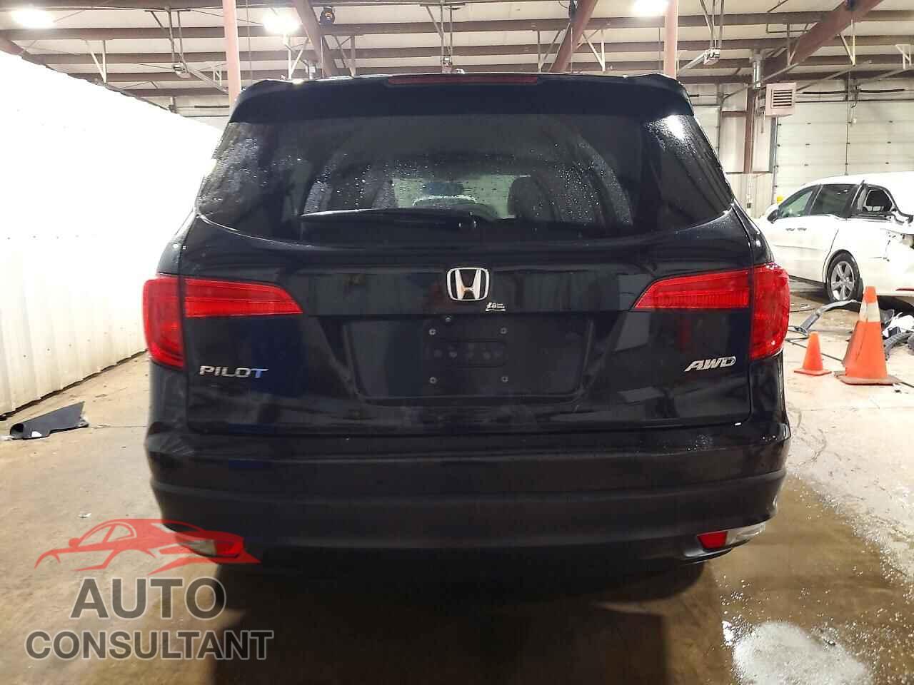 HONDA PILOT 2016 - 5FNYF6H82GB010636