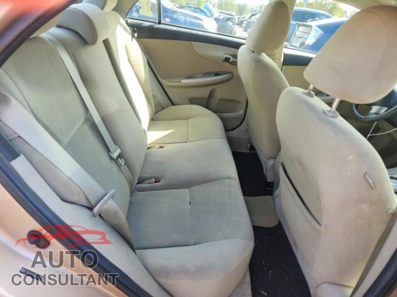 TOYOTA COROLLA 2011 - 2T1BU4EE3BC700029