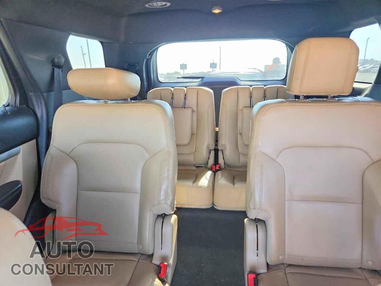 FORD EXPLORER 2017 - 1FM5K7D89HGA46630