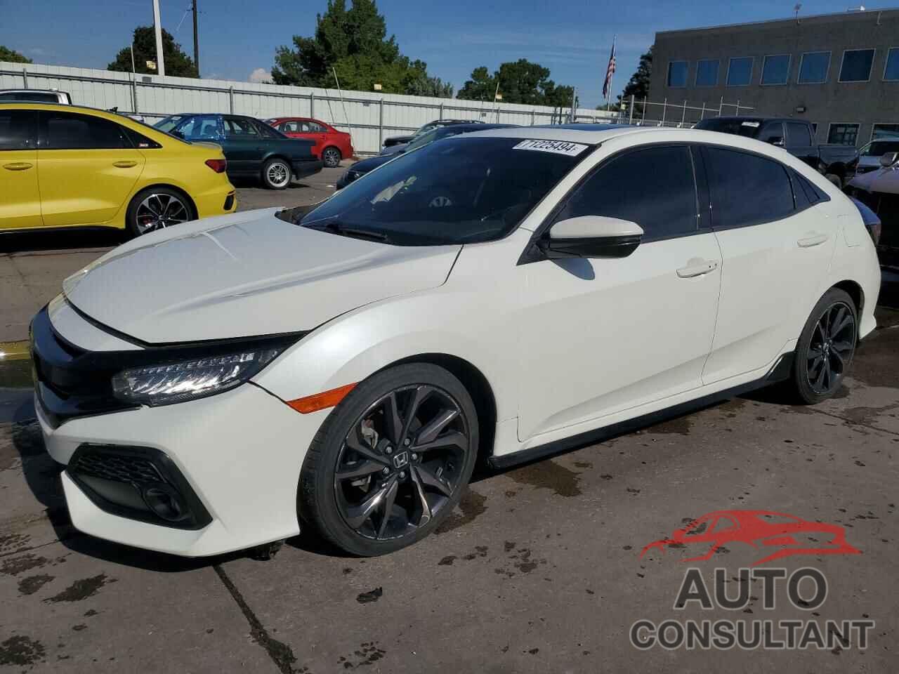 HONDA CIVIC 2018 - SHHFK7H95JU226553