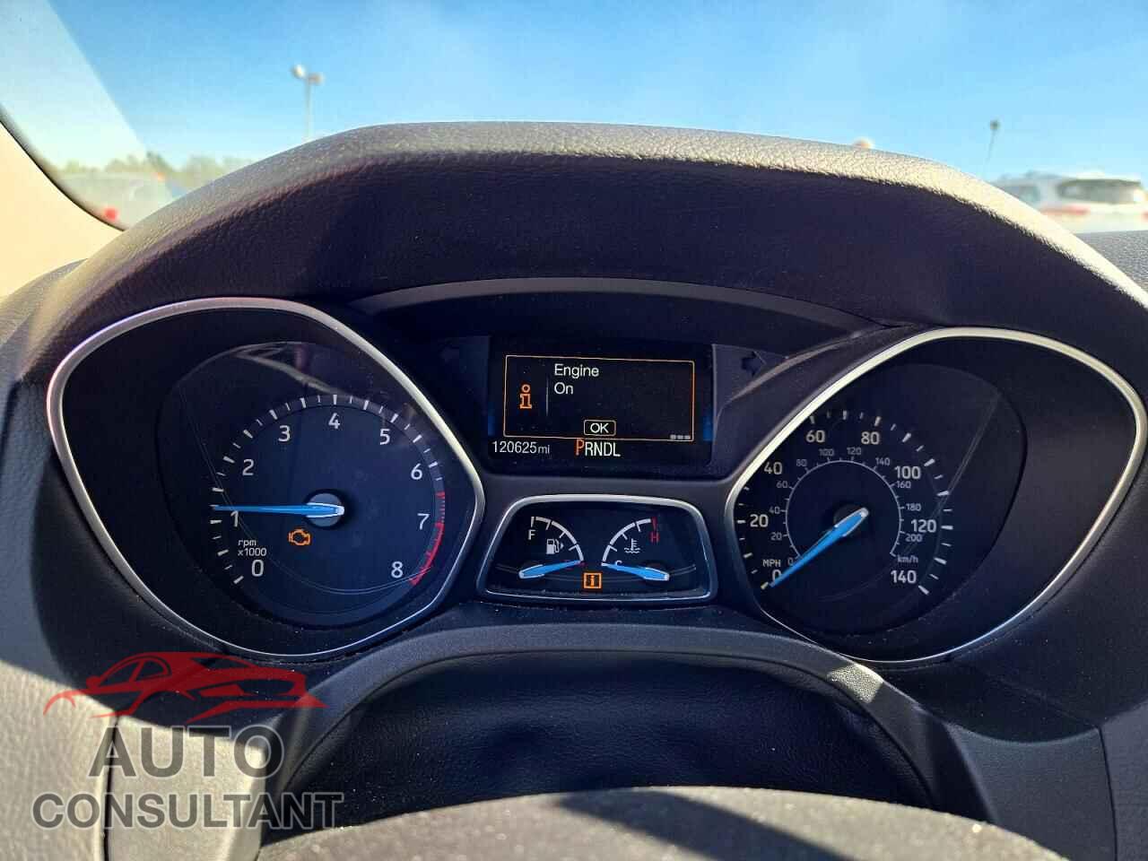 FORD FOCUS 2018 - 1FADP3K2XJL220037