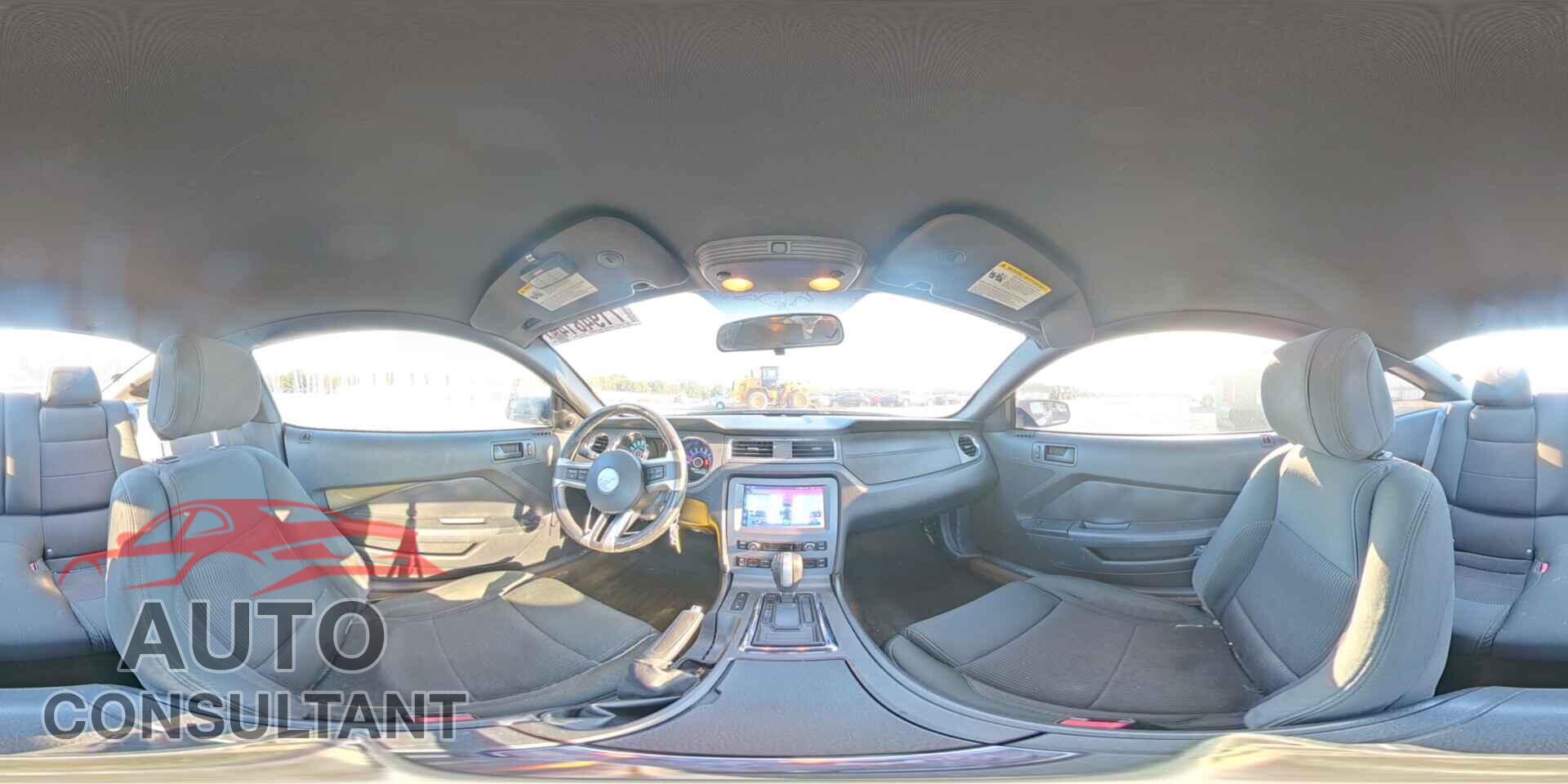 FORD MUSTANG 2013 - 1ZVBP8AM2D5277324