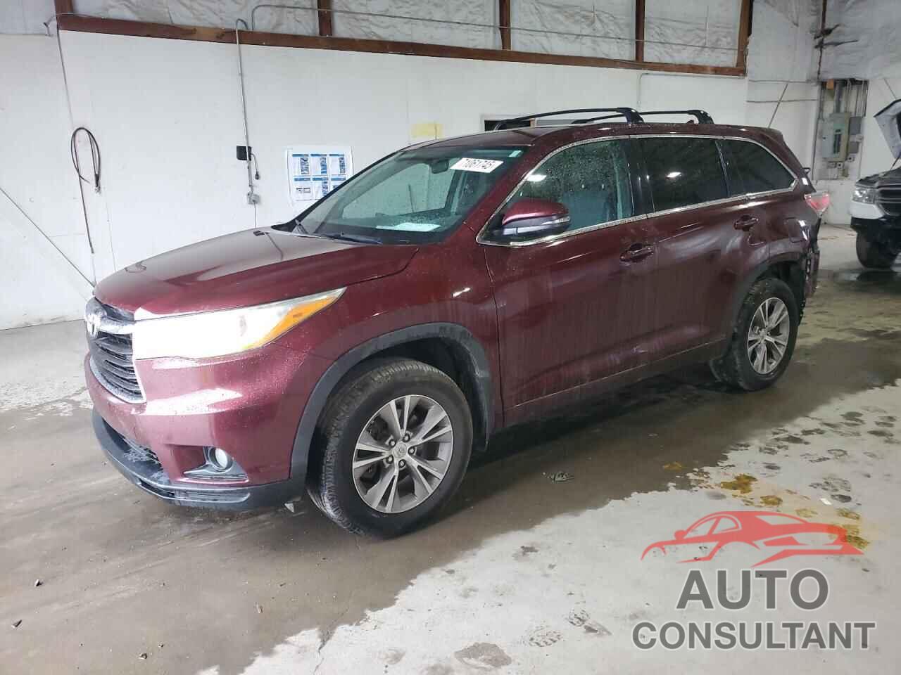 TOYOTA HIGHLANDER 2015 - 5TDBKRFH0FS219311