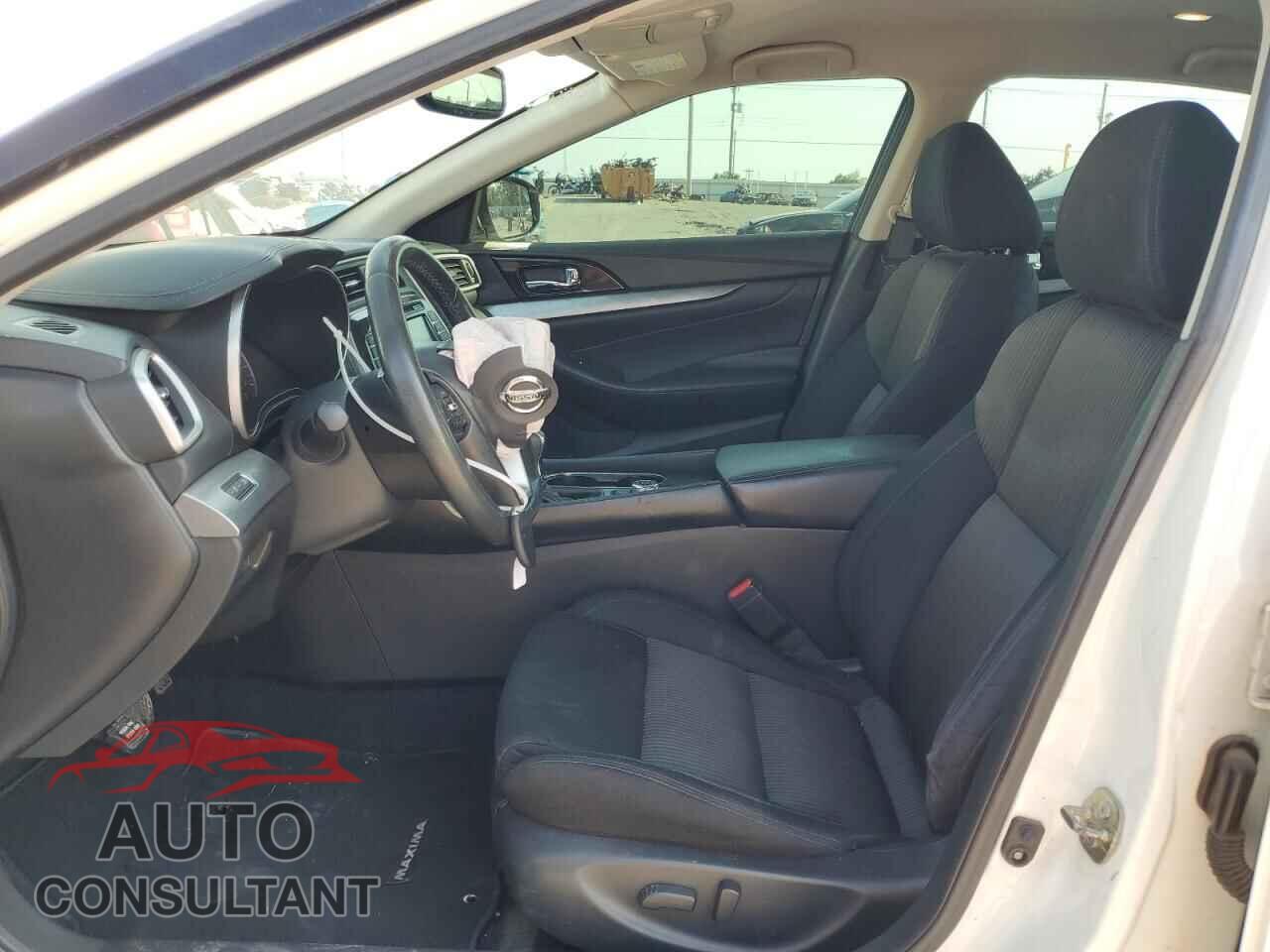 NISSAN MAXIMA 2017 - 1N4AA6AP3HC360766