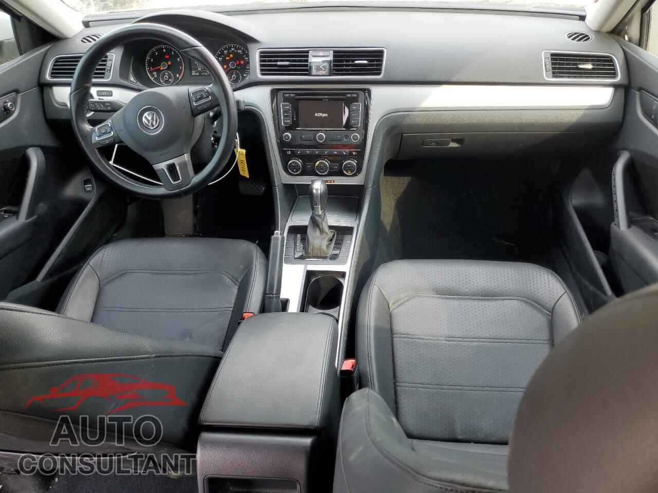 VOLKSWAGEN PASSAT 2012 - 1VWBP7A3XCC044450