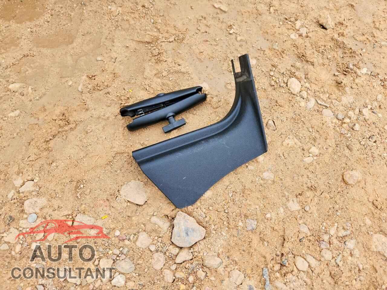DODGE CARAVAN 2018 - 2C4RDGBG2JR303660