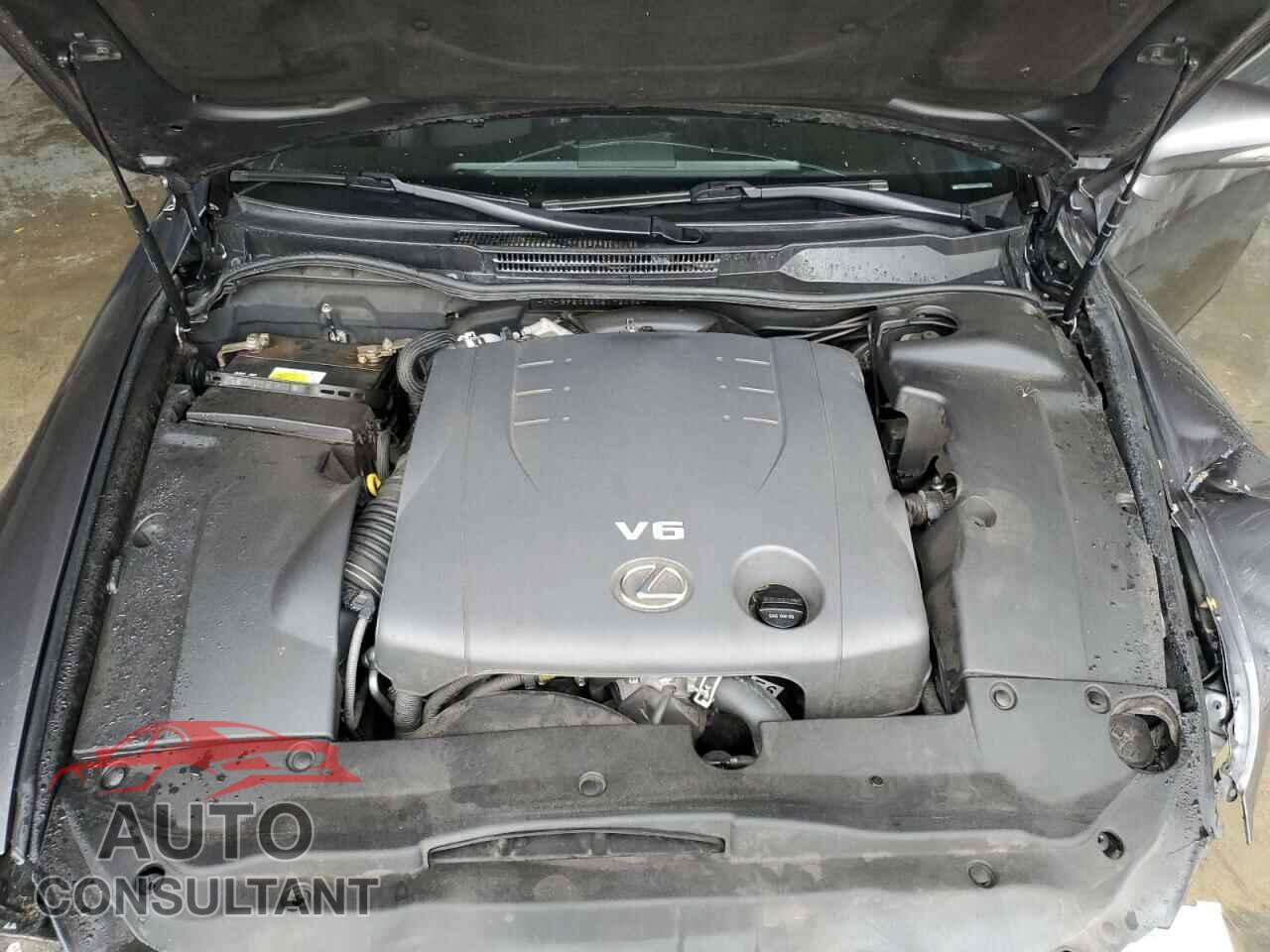 LEXUS IS 2012 - JTHBF5C25C5172435