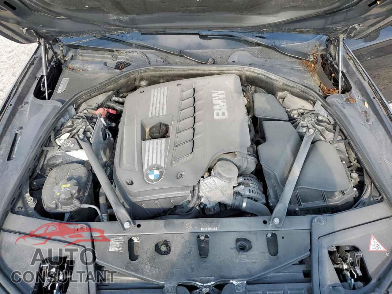 BMW 5 SERIES 2011 - WBAFR1C57BC747574