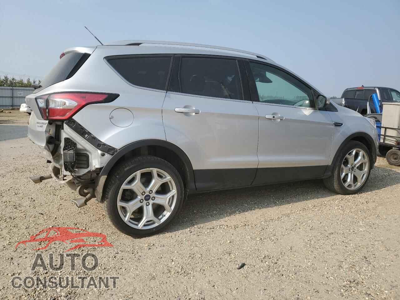 FORD ESCAPE 2017 - 1FMCU9J99HUE11027