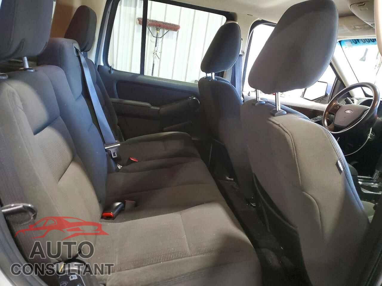 FORD EXPLORER 2010 - 1FMEU7DE4AUA35946