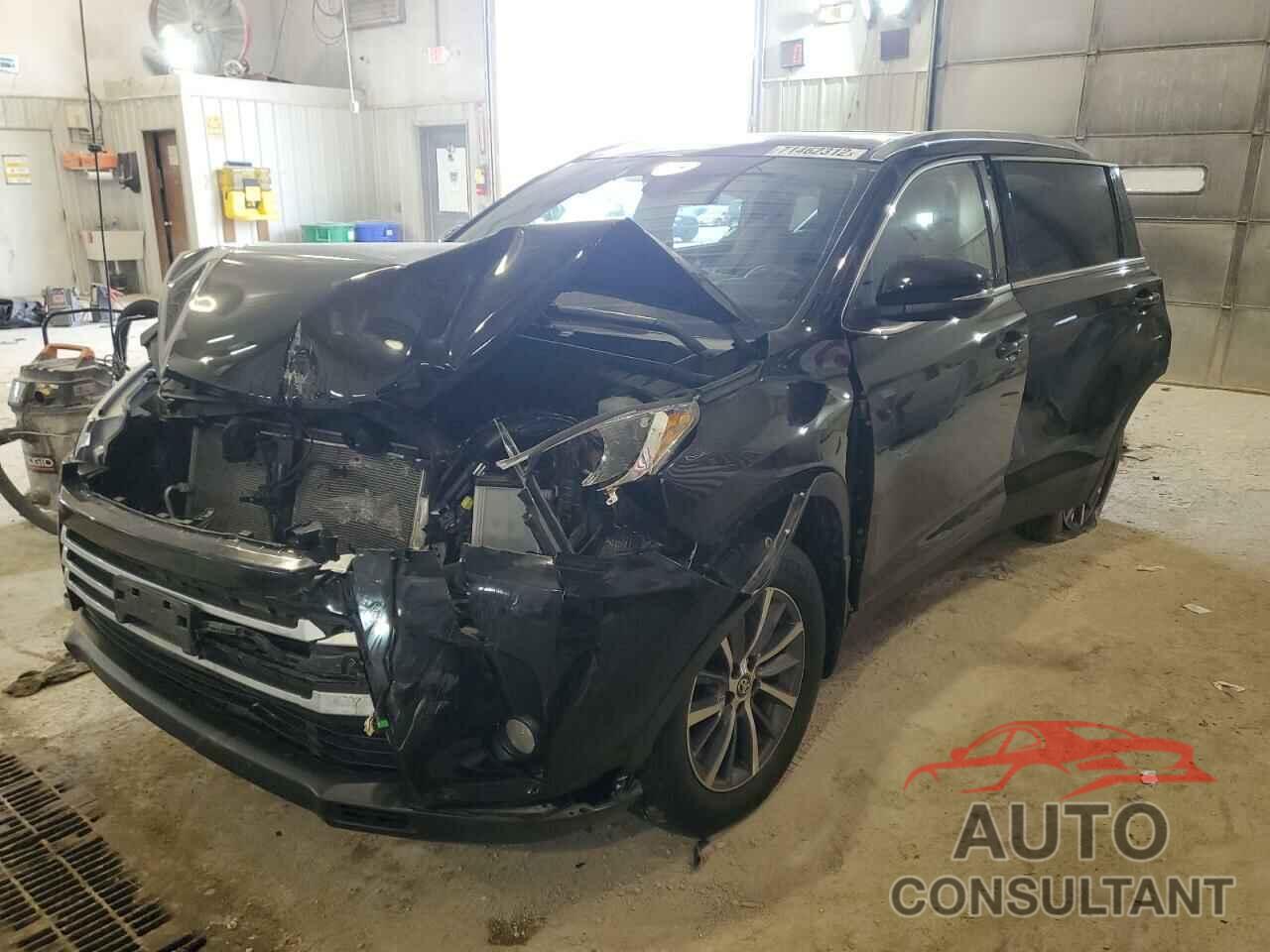 TOYOTA HIGHLANDER 2019 - 5TDJZRFH1KS922756