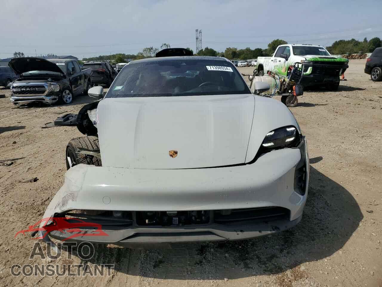 PORSCHE TAYCAN GTS 2023 - WP0AD2Y10PSA47385