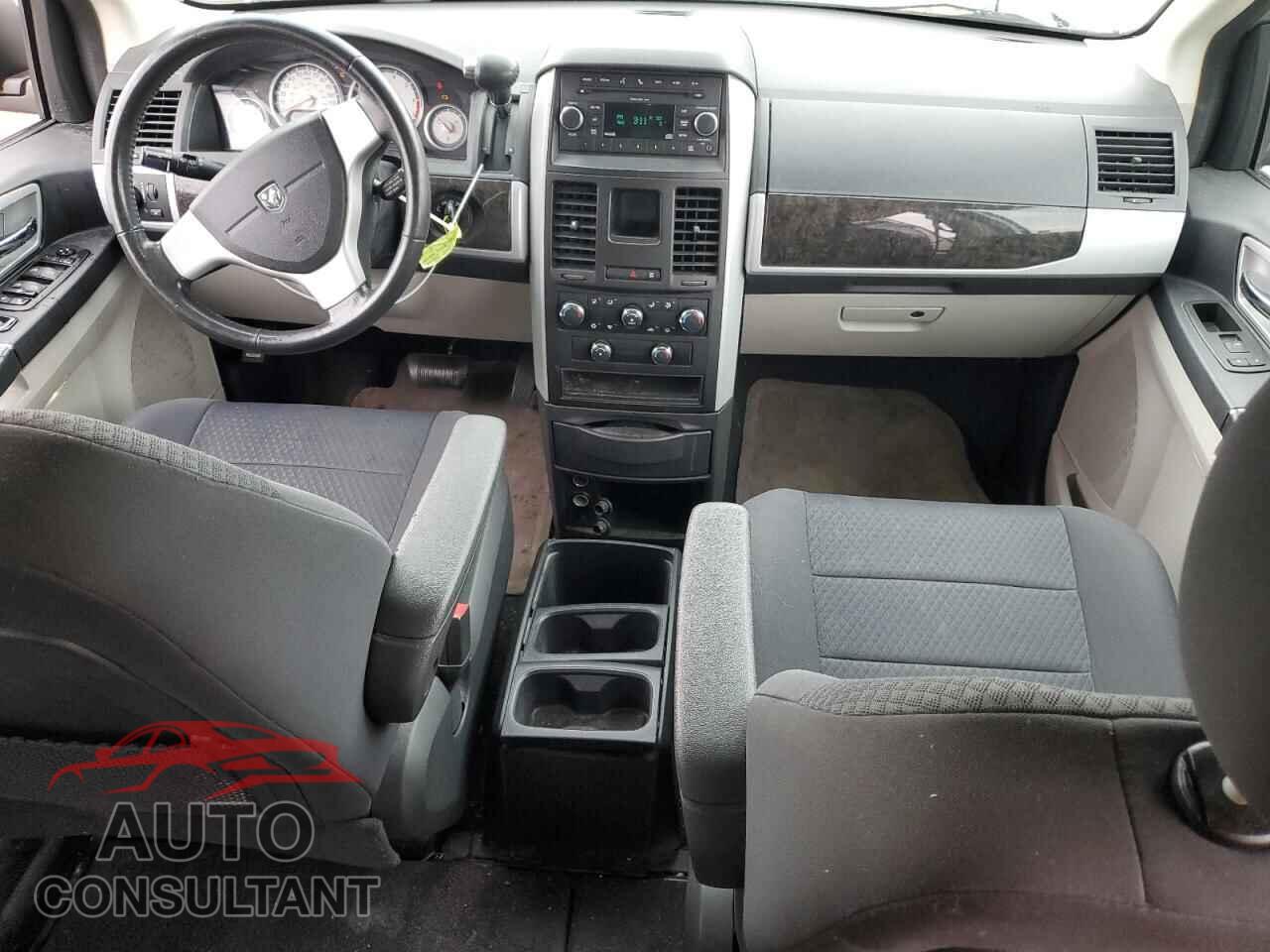 DODGE CARAVAN 2010 - 2D4RN5D18AR261427