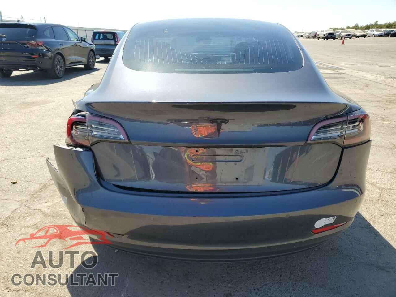 TESLA MODEL 3 2018 - 5YJ3E1EA4JF077656