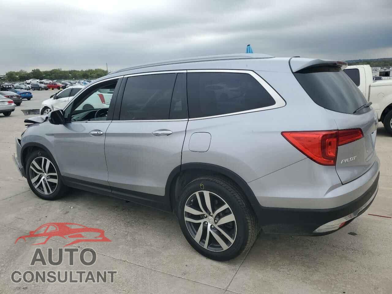 HONDA PILOT 2017 - 5FNYF5H95HB020646