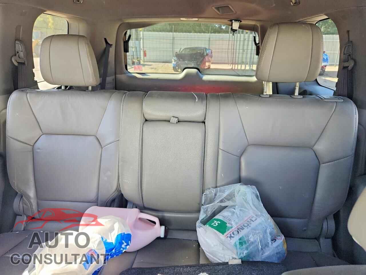 HONDA PILOT 2013 - 5FNYF3H72DB008676