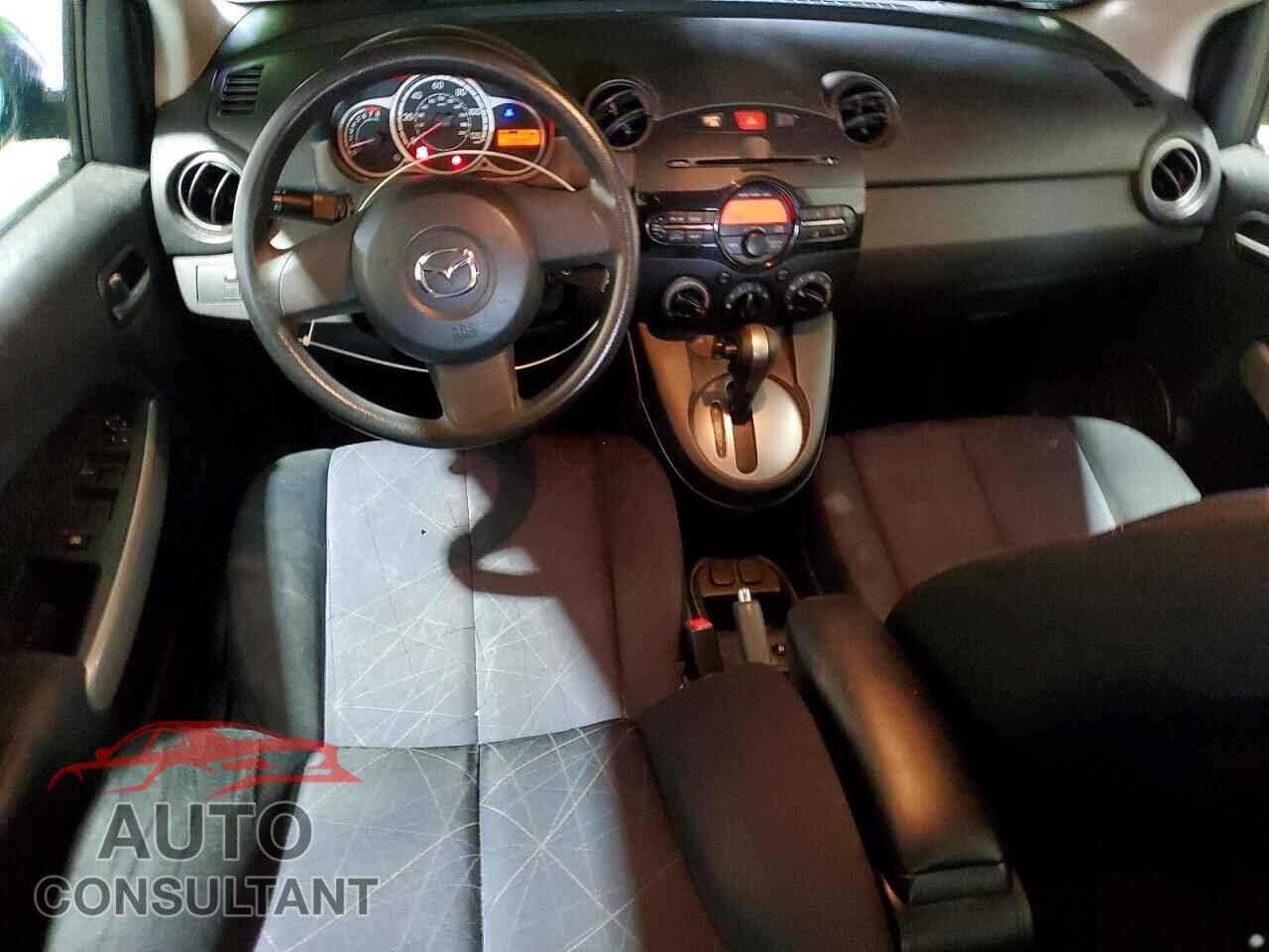 MAZDA 2 2013 - JM1DE1KZ1D0153304