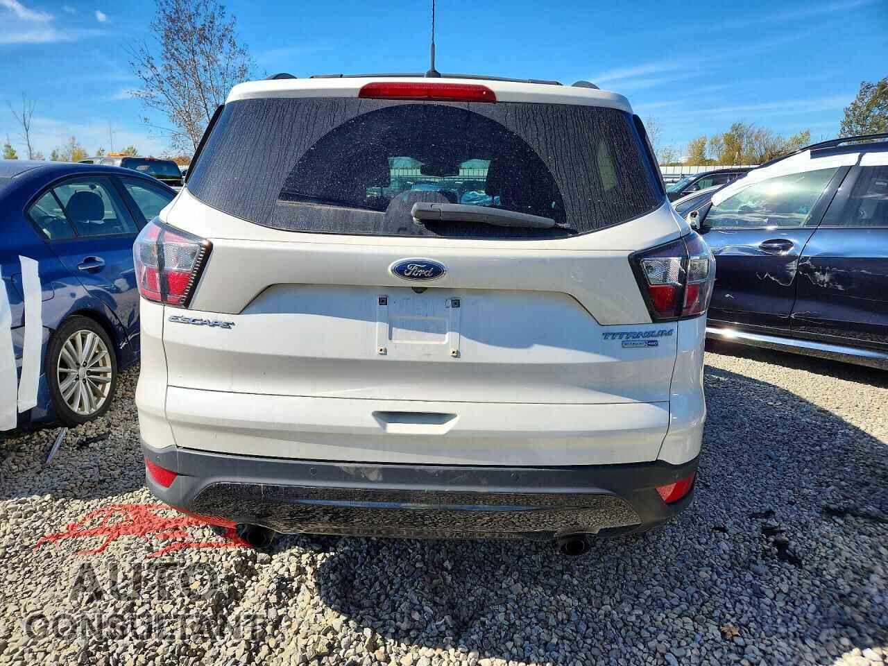 FORD ESCAPE 2017 - 1FMCU9JD5HUC46033