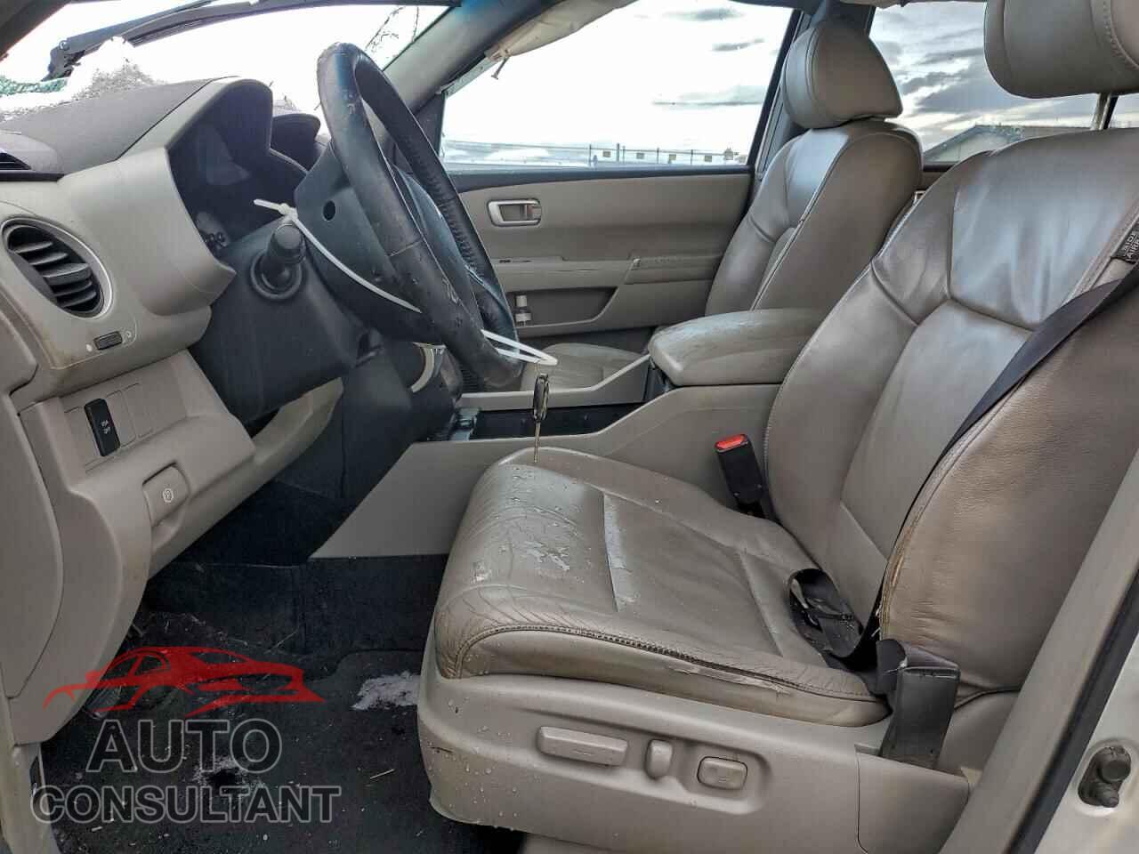 HONDA PILOT 2009 - 5FNYF48639B012871