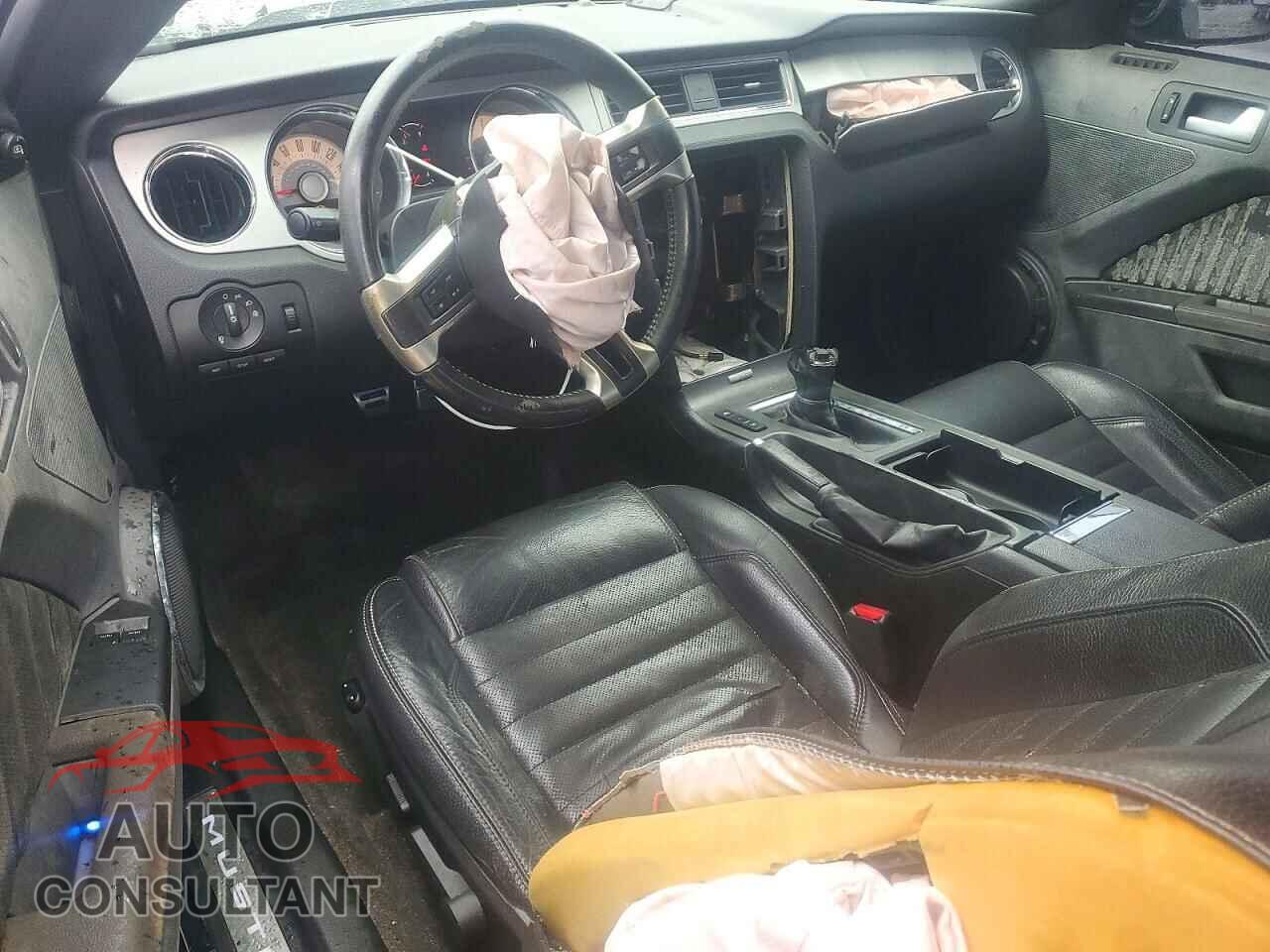 FORD MUSTANG 2012 - 1ZVBP8CF2C5244353