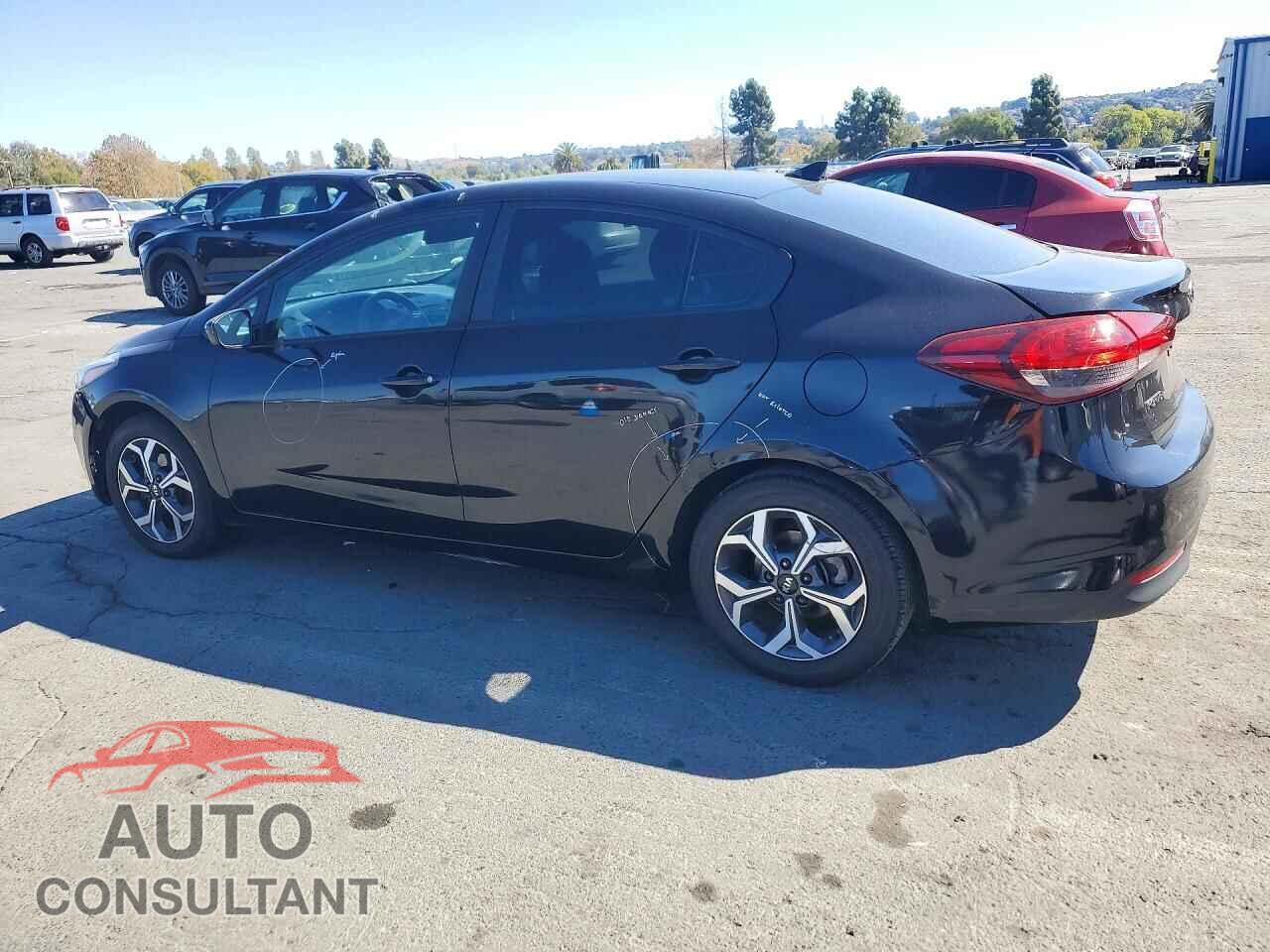 KIA FORTE 2017 - 3KPFK4A76HE118497