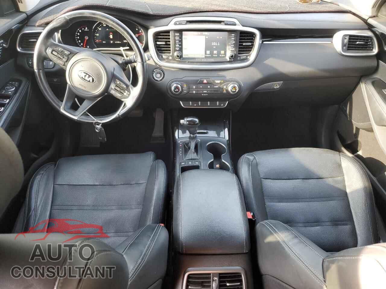 KIA SORENTO 2016 - 5XYPKDA50GG008209