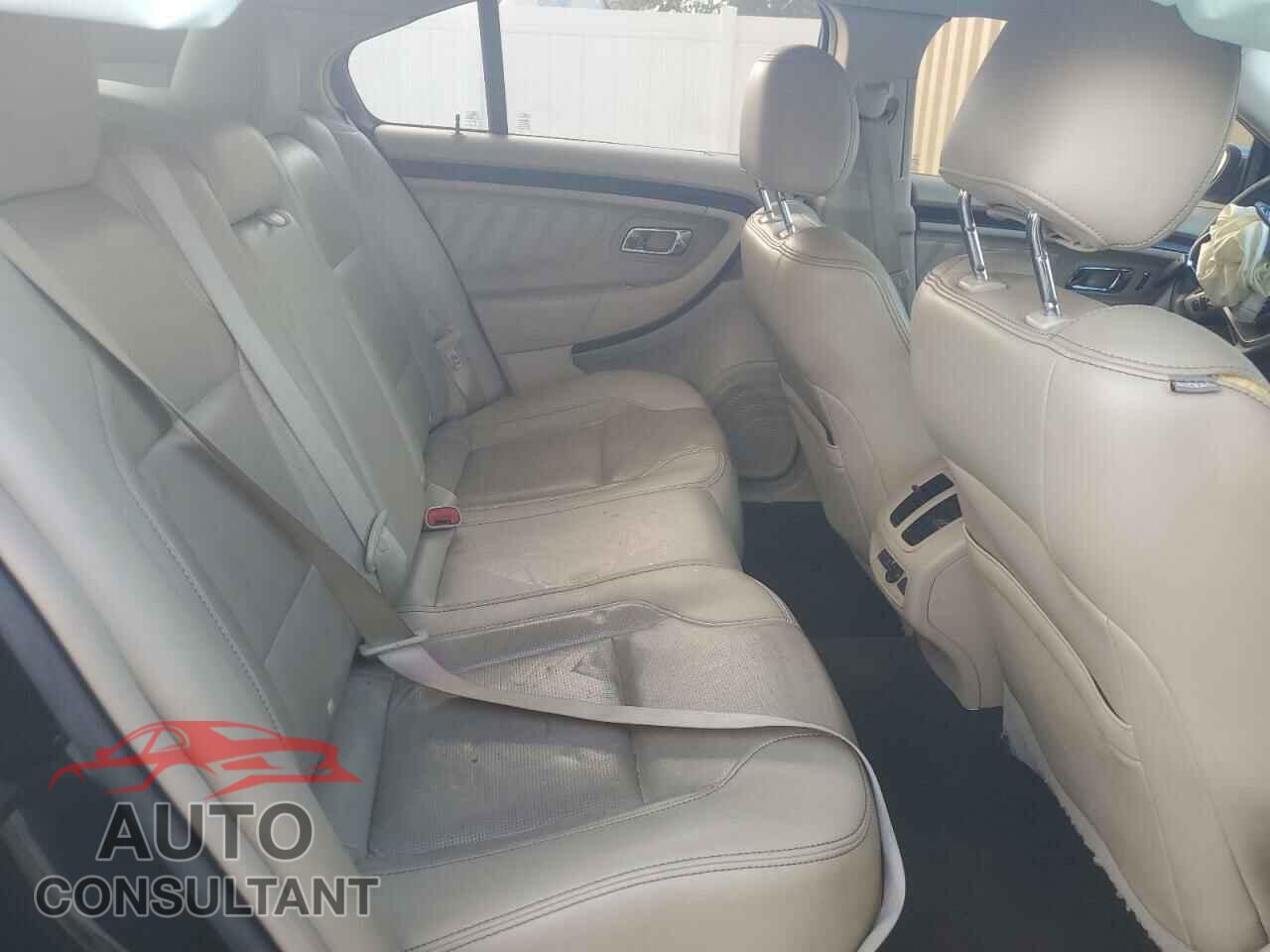 FORD TAURUS 2017 - 1FAHP2F85HG104371