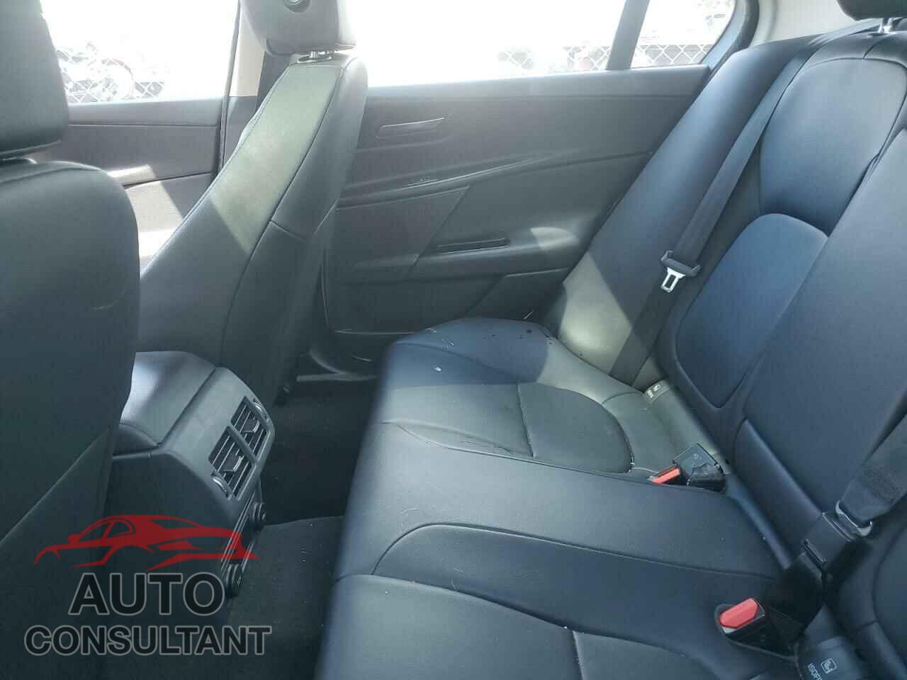 JAGUAR XE 2017 - SAJAR4BGXHA977570
