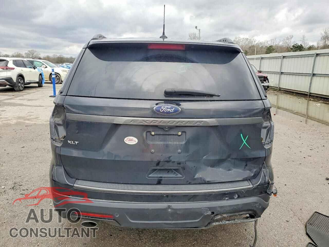 FORD EXPLORER 2018 - 1FM5K7D80JGA51270