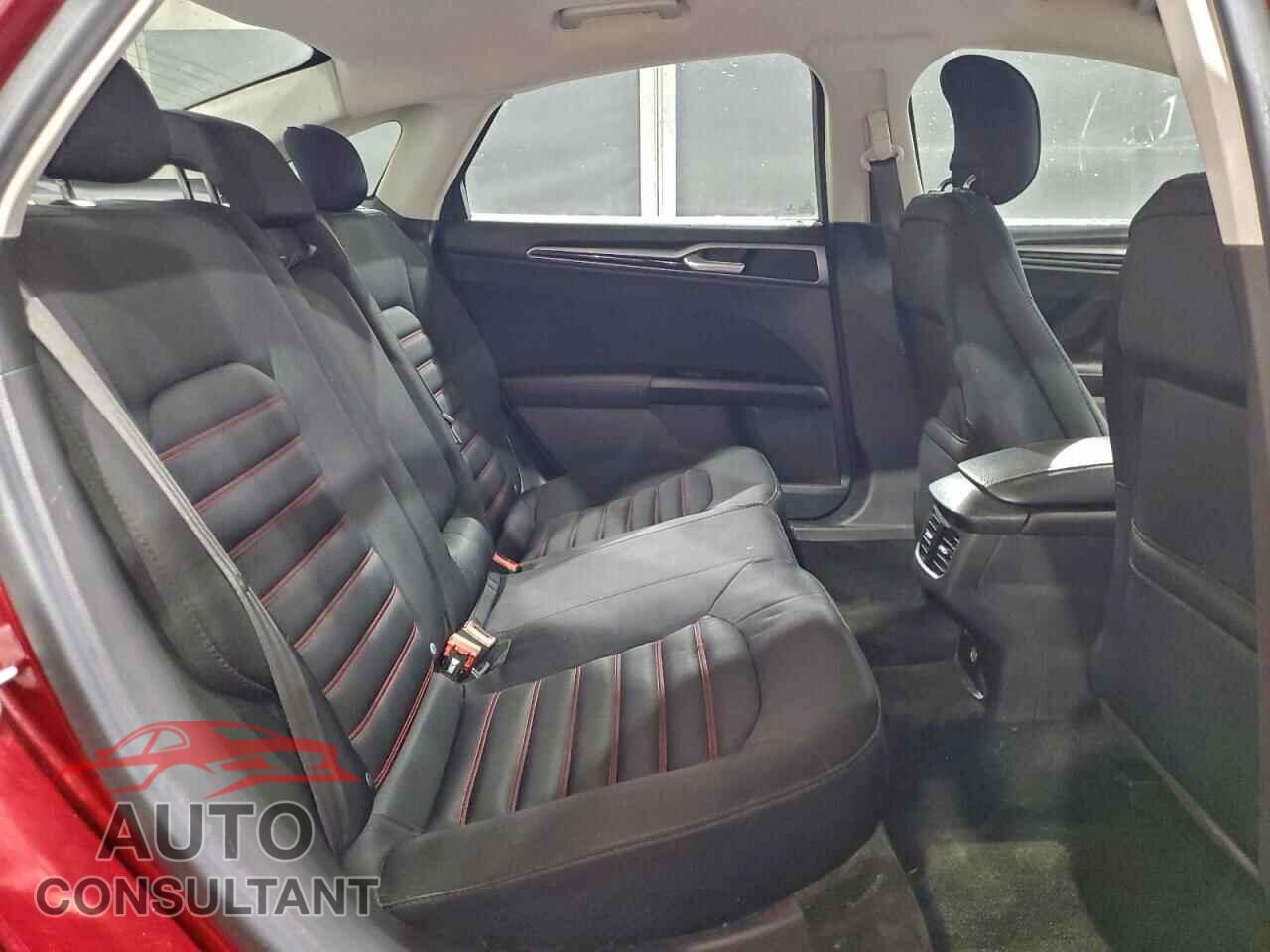 FORD FUSION 2015 - 1FA6P0HD8F5111247