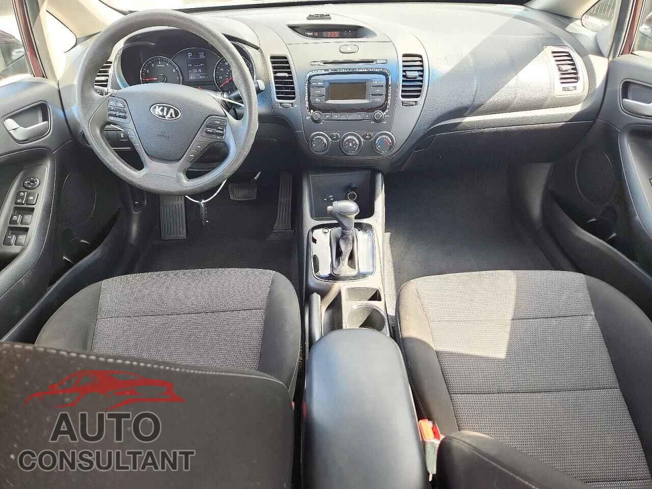 KIA FORTE 2018 - 3KPFK4A71JE259533