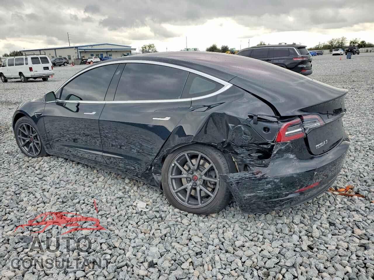 TESLA MODEL 3 2018 - 5YJ3E1EB1JF127485