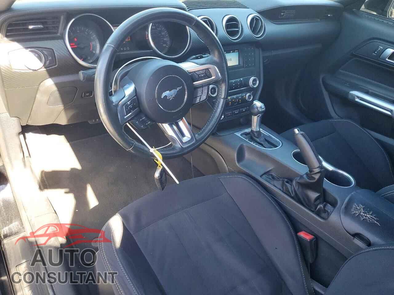 FORD MUSTANG 2020 - 1FA6P8TH8L5124889