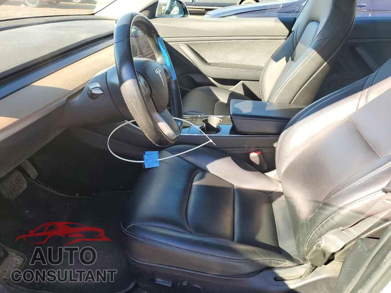 TESLA MODEL 3 2018 - 5YJ3E1EB8JF084893