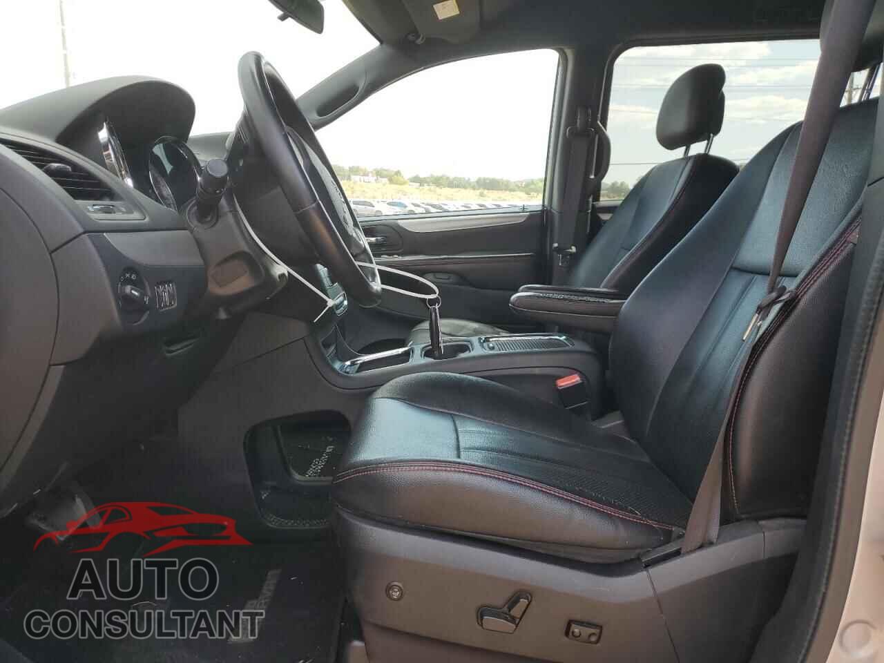 DODGE CARAVAN 2016 - 2C4RDGEG0GR318663