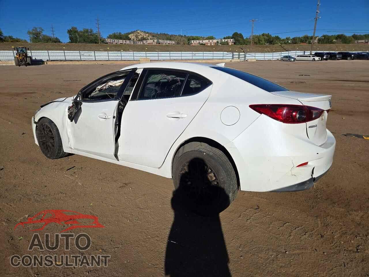 MAZDA 3 2015 - 3MZBM1V74FM147059