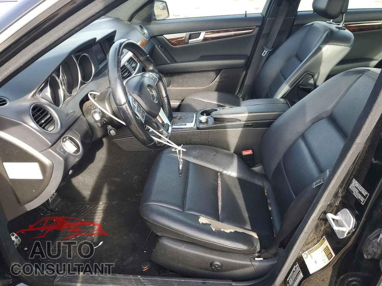 MERCEDES-BENZ C-CLASS 2013 - WDDGF8AB8DR256874
