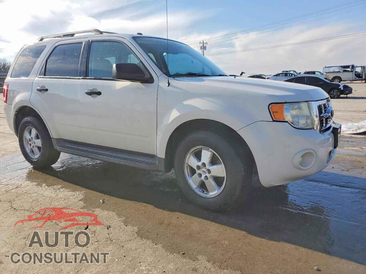 FORD ESCAPE 2010 - 1FMCU0D72AKC97184