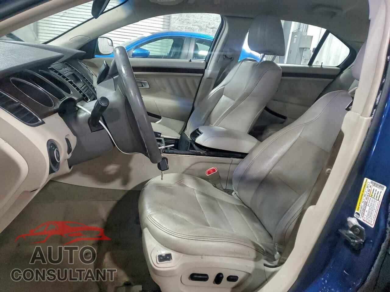 FORD TAURUS 2012 - 1FAHP2FW1CG121630